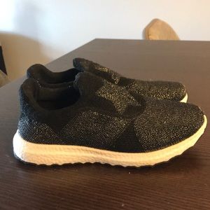 Jolie&Jolie Shoes, Design by Italy, Made in Taiwan